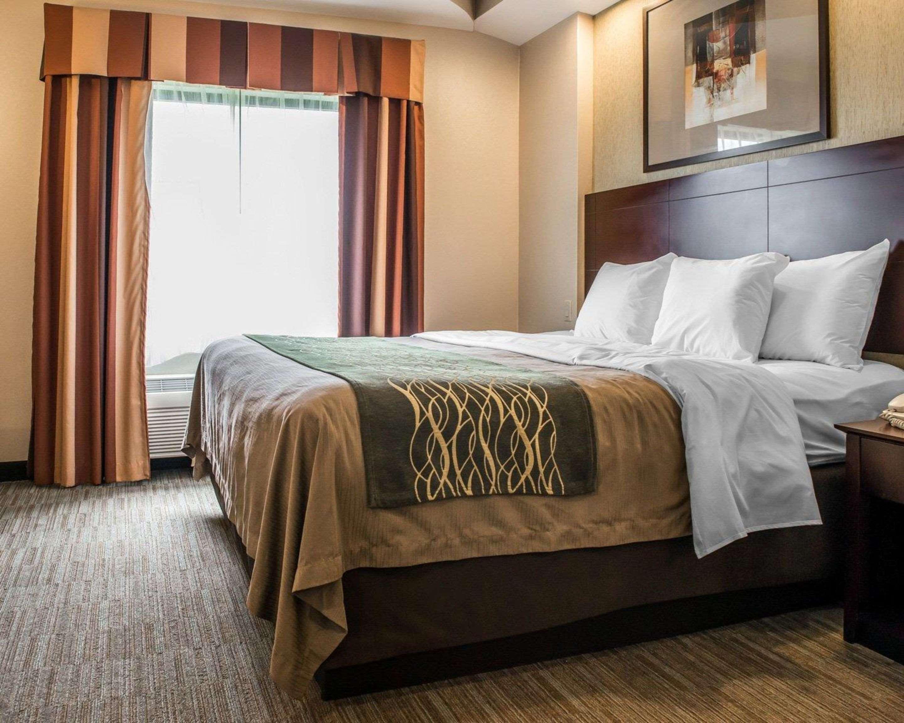 Hometowne & Hotel 3*
